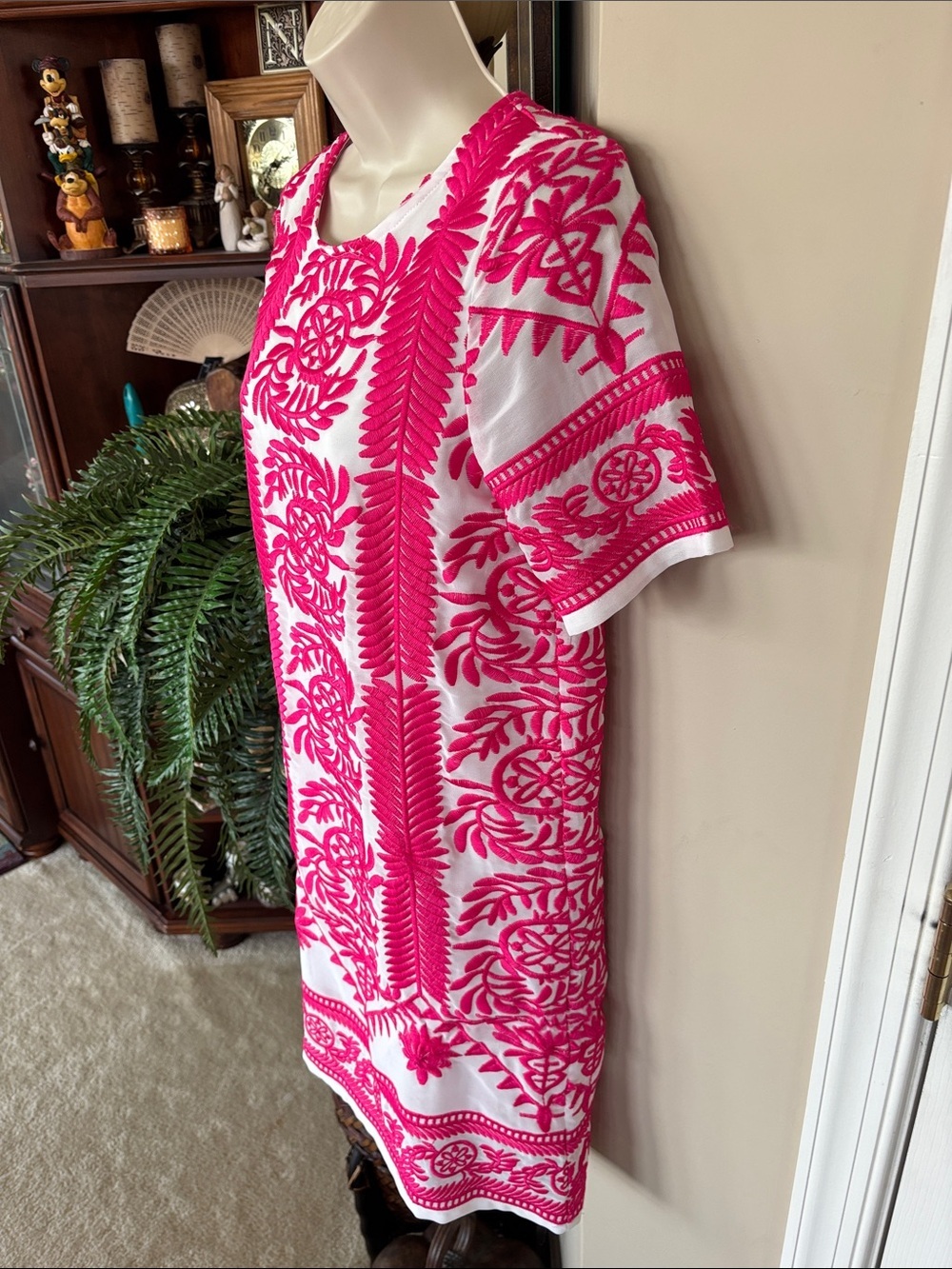 Lulu's White Shift Dress Pink Embroidered Floral Geometric Short Sleeve Mini - Picture 8 of 15
